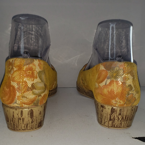 AEROSOLES * Peep Toe ShoesWedge Multi Floral Spring Break Leather Upper SZ 6M - Picture 11 of 11